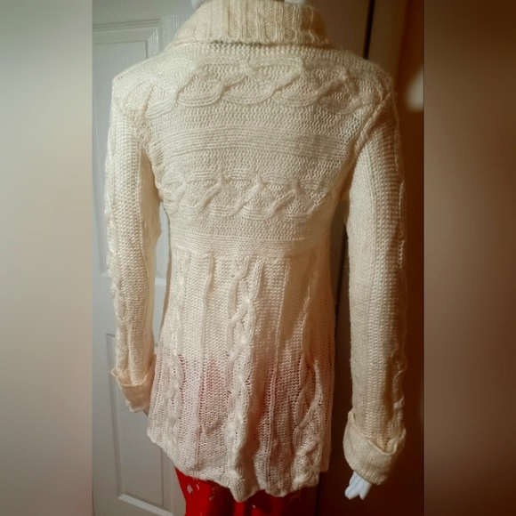 Wet Seal knit sweater - Picture 2 of 2